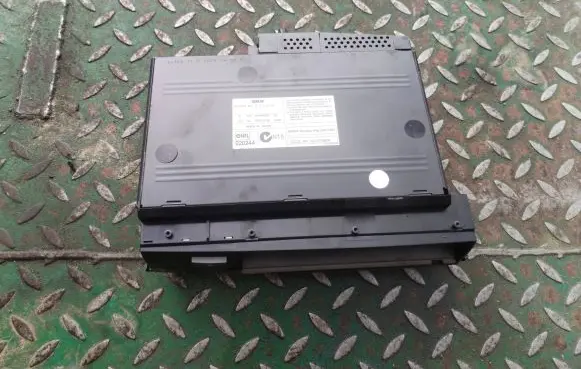 BMW 7 E65 E66 CD/DVD changer 6926933 020244
