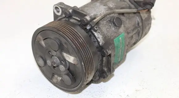 Audi TT Mk1 Air conditioning (A/C) compressor (pump) 7H0820803D