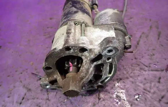 Peugeot 206 Starter motor D6RA572