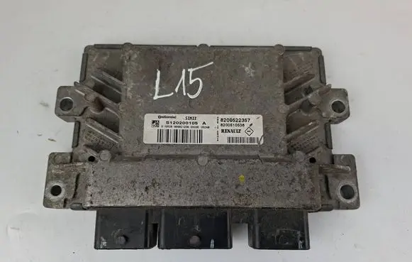 Renault Clio IV Engine control unit/module 8200522357 S120200105A