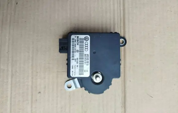 Audi A6 S6 C6 4F Power management control unit 4F0915181A