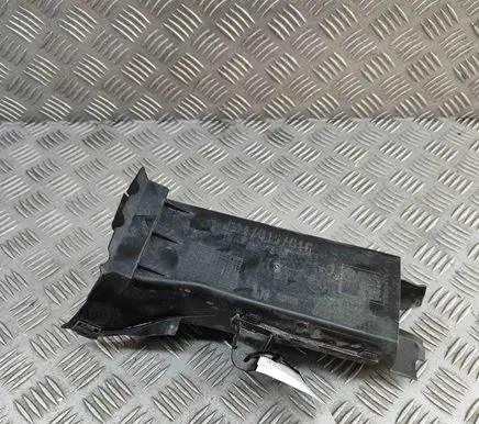 BMW 8 G14 Air intake duct part 7359813