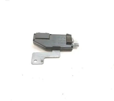 Mercedes-Benz ML W163 Aerial antenna amplifier 1638200089