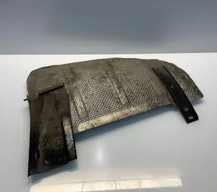 Mercedes-Benz E W211 Exhaust heat shield A2116800120 2116800120