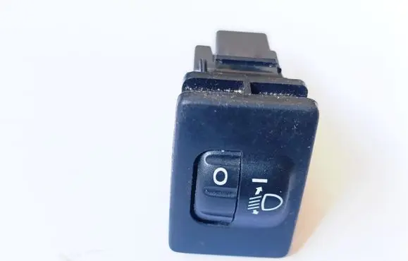 Toyota Avensis T270 Headlight level height control switch 8415202040