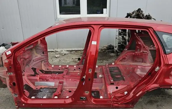 Suzuki SX4 S-Cross Side car body part IMPRK1386784