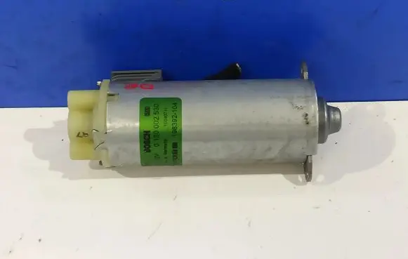Volvo S80 Seat adjustment motor 8621419 0130002530