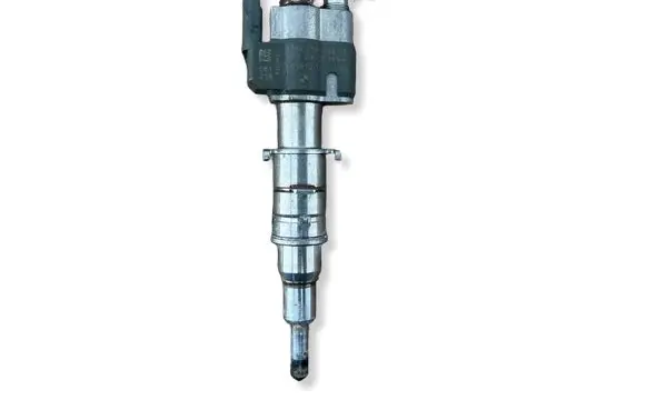 BMW 5 F10 F11 Fuel injector 10181010 1353758904807 PA66GF35