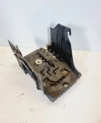 Volvo V70 Battery tray 31299569