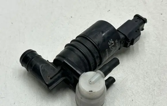 Peugeot 3008 I Windscreen/windshield washer pump 9643447980 002018