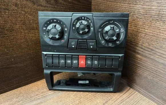 Iveco Daily 4th gen Climate control unit A53000900 53000900