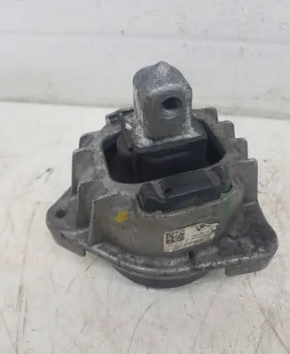 BMW 7 F01 F02 F03 F04 Engine mount bracket 68623513 6797183