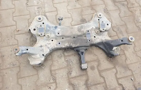 KIA Carens III Front axle beam 