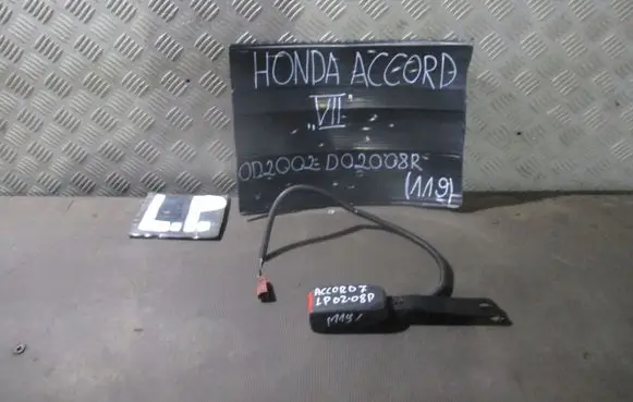 Honda Accord Front seatbelt buckle