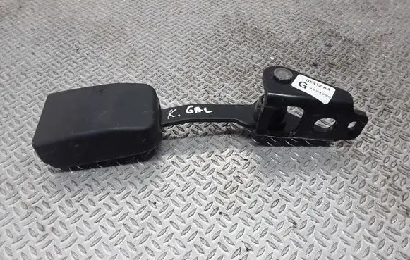 Peugeot 307 Rear seatbelt buckle DE412AA