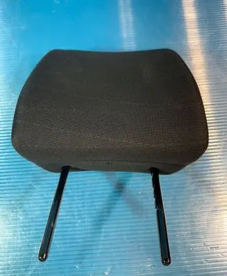 Toyota Yaris Front seat headrest 