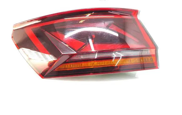 Volkswagen Touareg III Rear/tail lights 760945207B