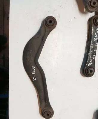 Rear upper control arm/wishbone