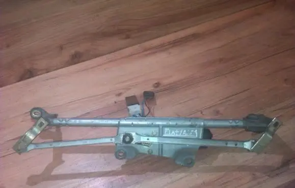 Fiat Multipla Front wiper linkage and motor 517127860