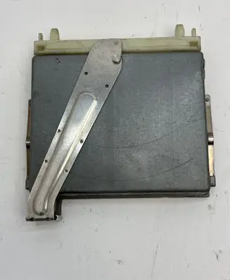 Volvo C70 Engine control unit/module 0261204571