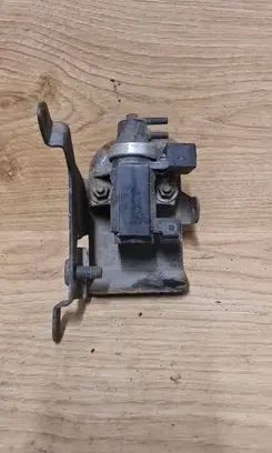 BMW 5 E39 Turbo solenoid valve 72279600 2247906