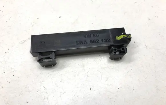 Skoda Elroq Keyless system antenna 5FA224075 5WA962132