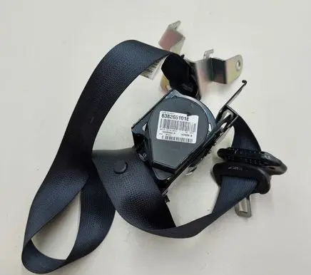 Nissan Leaf II (ZE1) Front seatbelt 638265101E