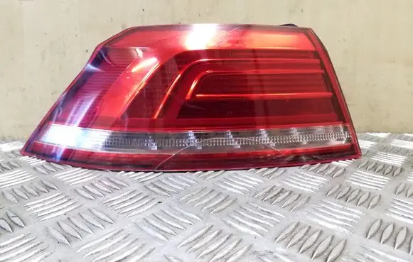 Volkswagen PASSAT B8 Rear/tail lights 3G5945311