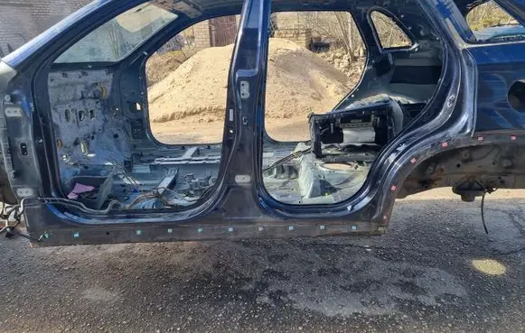 KIA Sorento Side car body part 