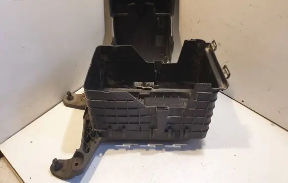 Volkswagen Golf V Battery box tray 1K0915443A