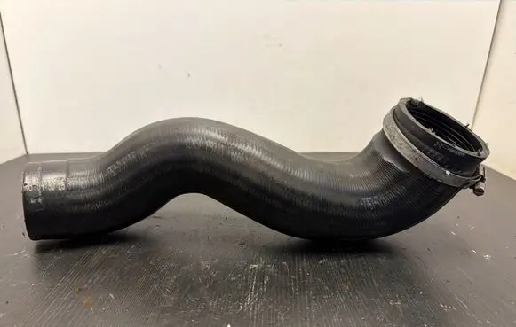 Volvo S60 Intercooler hose/pipe 31261368