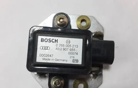 Audi A6 S6 C5 4B ESP acceleration yaw rate sensor 4B0907655