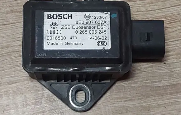 Volkswagen PASSAT B6 ESP acceleration yaw rate sensor 8E0907637A