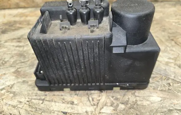 Mercedes-Benz SL R129 Vacuum pump 1298001048