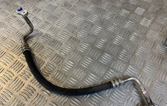 KIA Sorento Air conditioning (A/C) pipe/hose T300931680b