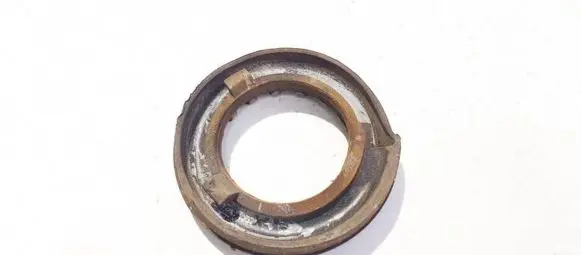 Ford Focus Front coil spring rubber mount av615599dd av61-5599-dd