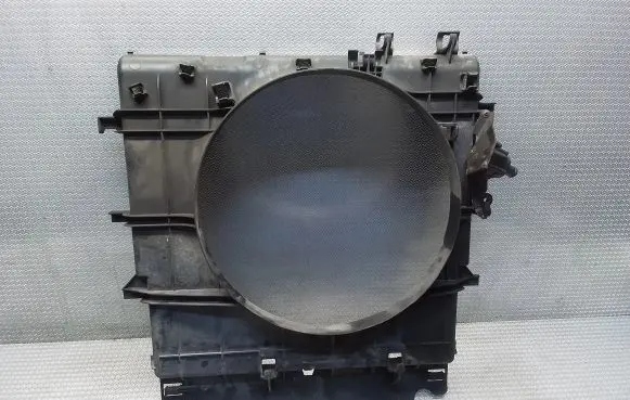 Volkswagen Crafter Radiator cooling fan shroud 9065050655