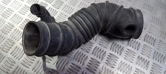 Mitsubishi Carisma Air intake hose/pipe mr312759