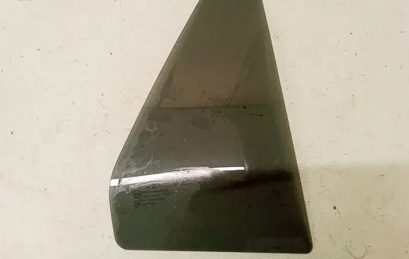 Hyundai Santa Fe Rear vent window glass 43R000385