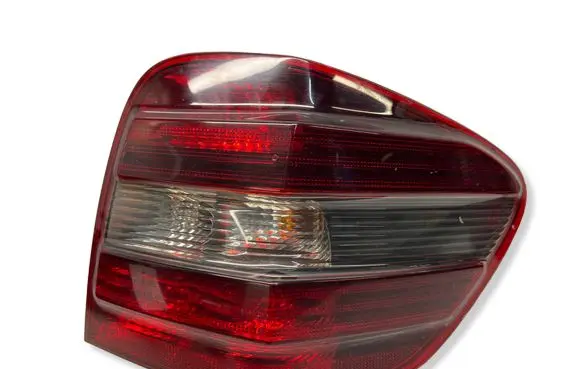 Mercedes-Benz ML W164 Rear/tail lights 404102R