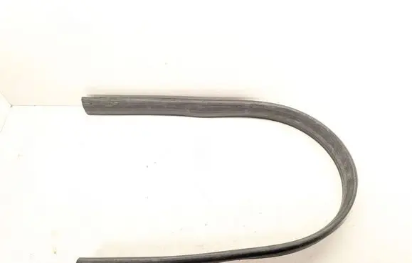 Mercedes-Benz GLB X247 Engine compartment rubber 