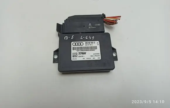 Audi Q5 SQ5 Hand brake control module 8K0907801G