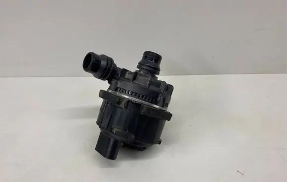 BMW i4 Electric auxiliary coolant/water pump 9455039