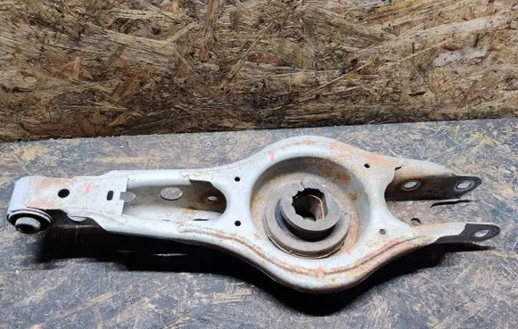 Chevrolet Malibu Rear upper control arm/wishbone 33L114 33L112