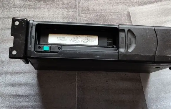 BMW X5 E53 CD/DVD changer 65126913389 6913389