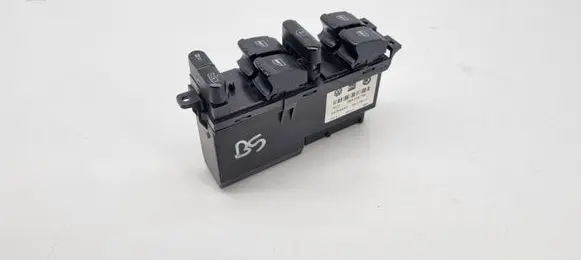 Volkswagen PASSAT B5 Electric window control switch 3B4959793