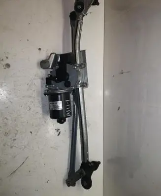 BMW 1 E82 E88 Front wiper linkage 405122
