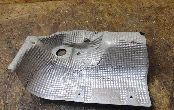 Renault Scenic III - Grand scenic III Heat shield in engine bay 205950243R