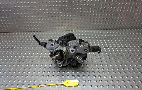 KIA Venga Fuel injection high pressure pump S27730830 331002A710
