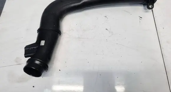 Mercedes-Benz A W176 Air intake hose/pipe A6510901737